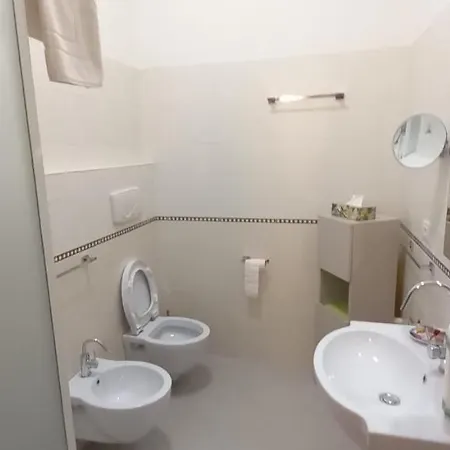 La Terrazza Del Nocleg ze śniadaniem 3*