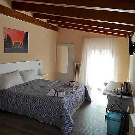 La Terrazza Del Couette-café 3*